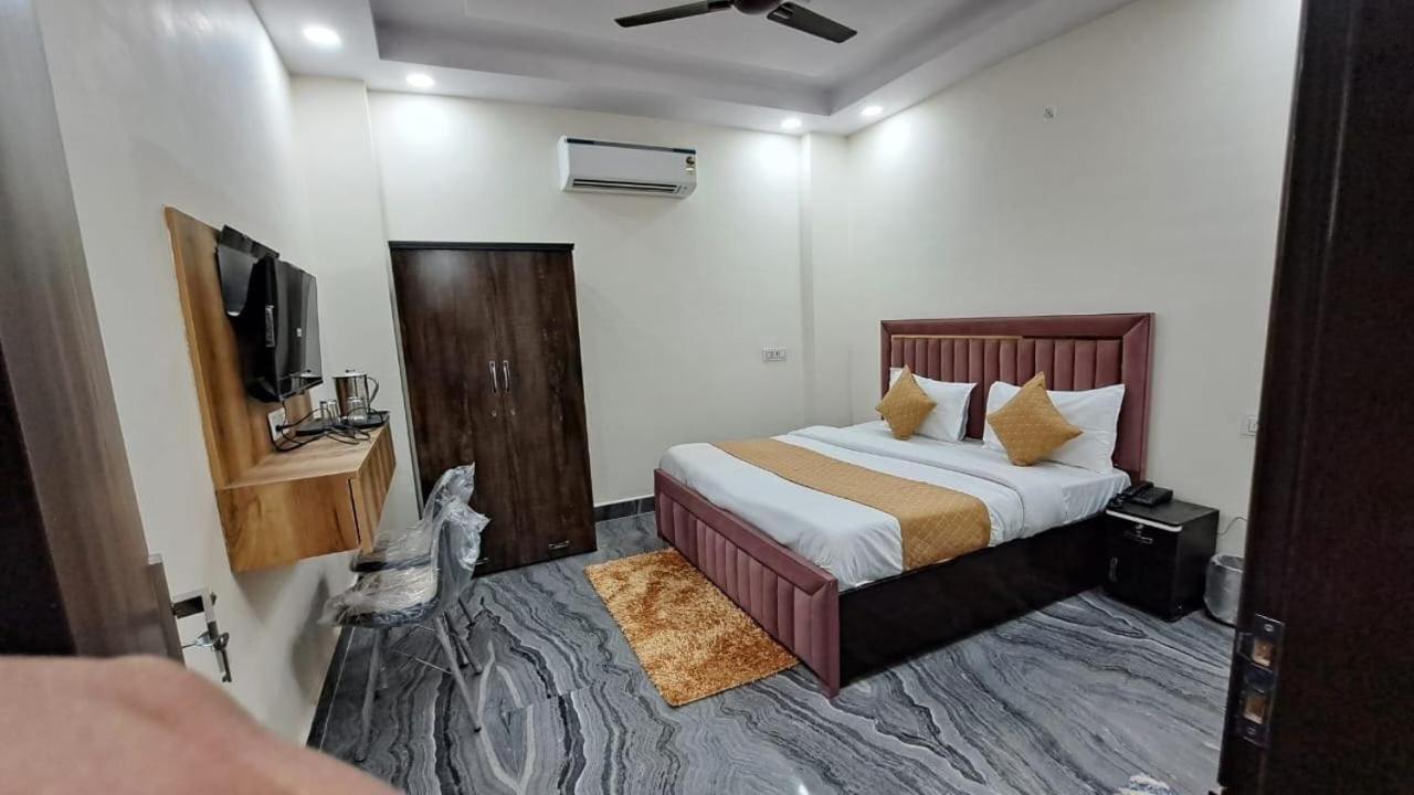 Hotel O City Deluxe Делі Екстер'єр фото